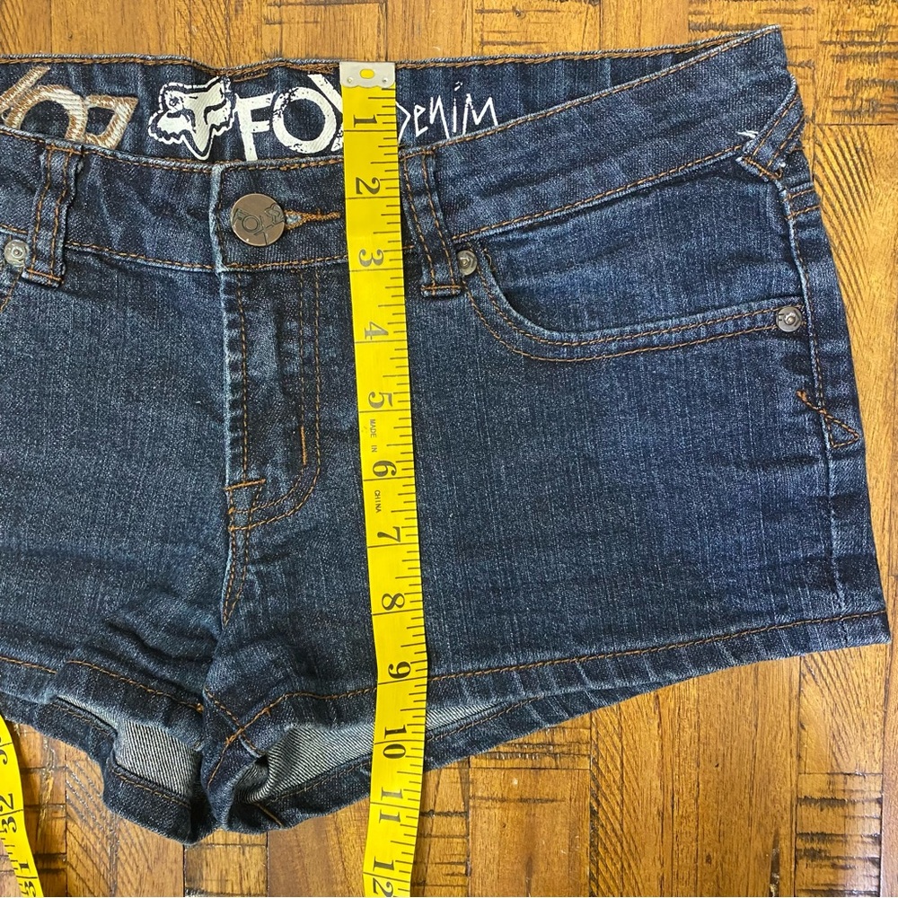 FOX RACING Y2K Denim Jean Shorts Size 3 Waist 26 - Picture 10 of 12
